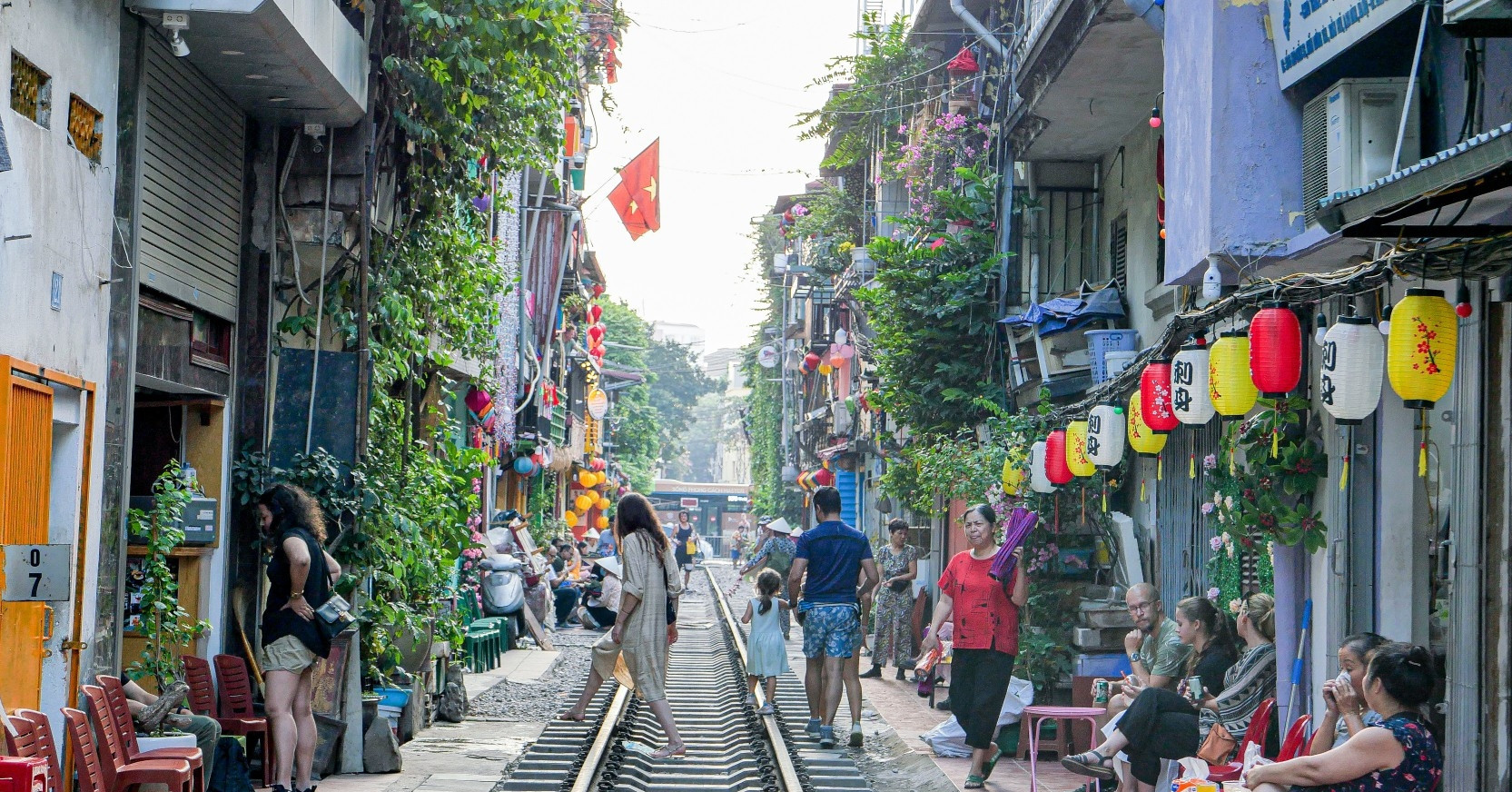 Old Railway Cafes Shut Down New Coffee Shops Open