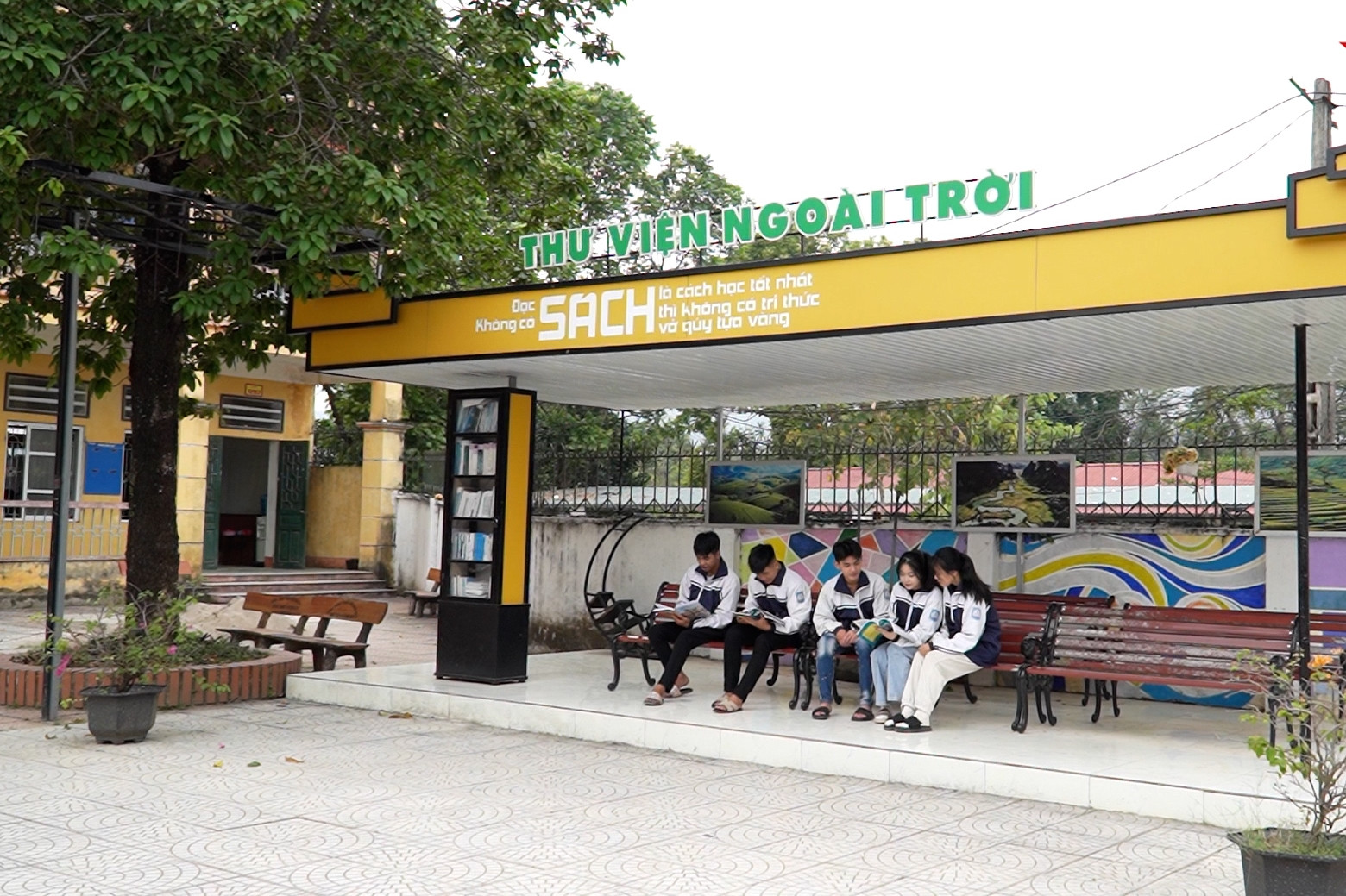 Phát triển hệ thống thư viện ở vùng đồng bào DTTS và MN