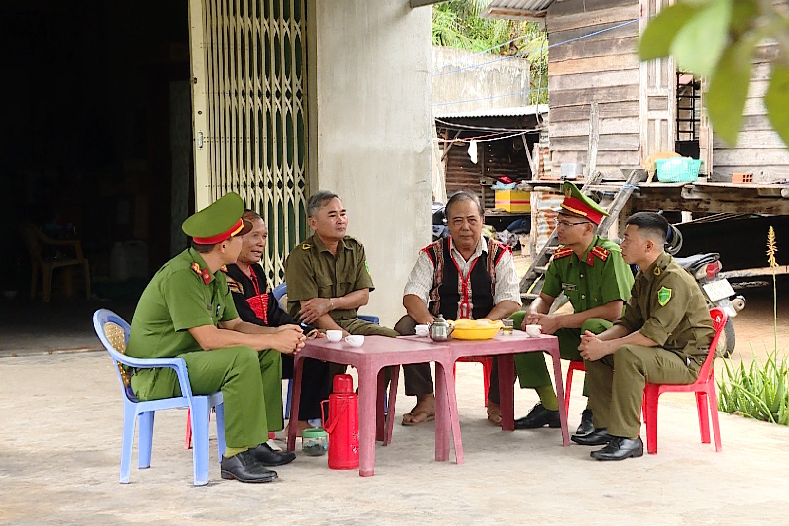 Người uy tín tích cực hỗ trợ người DTTS có quá khứ lầm lỡ tái hòa nhập cộng đồng