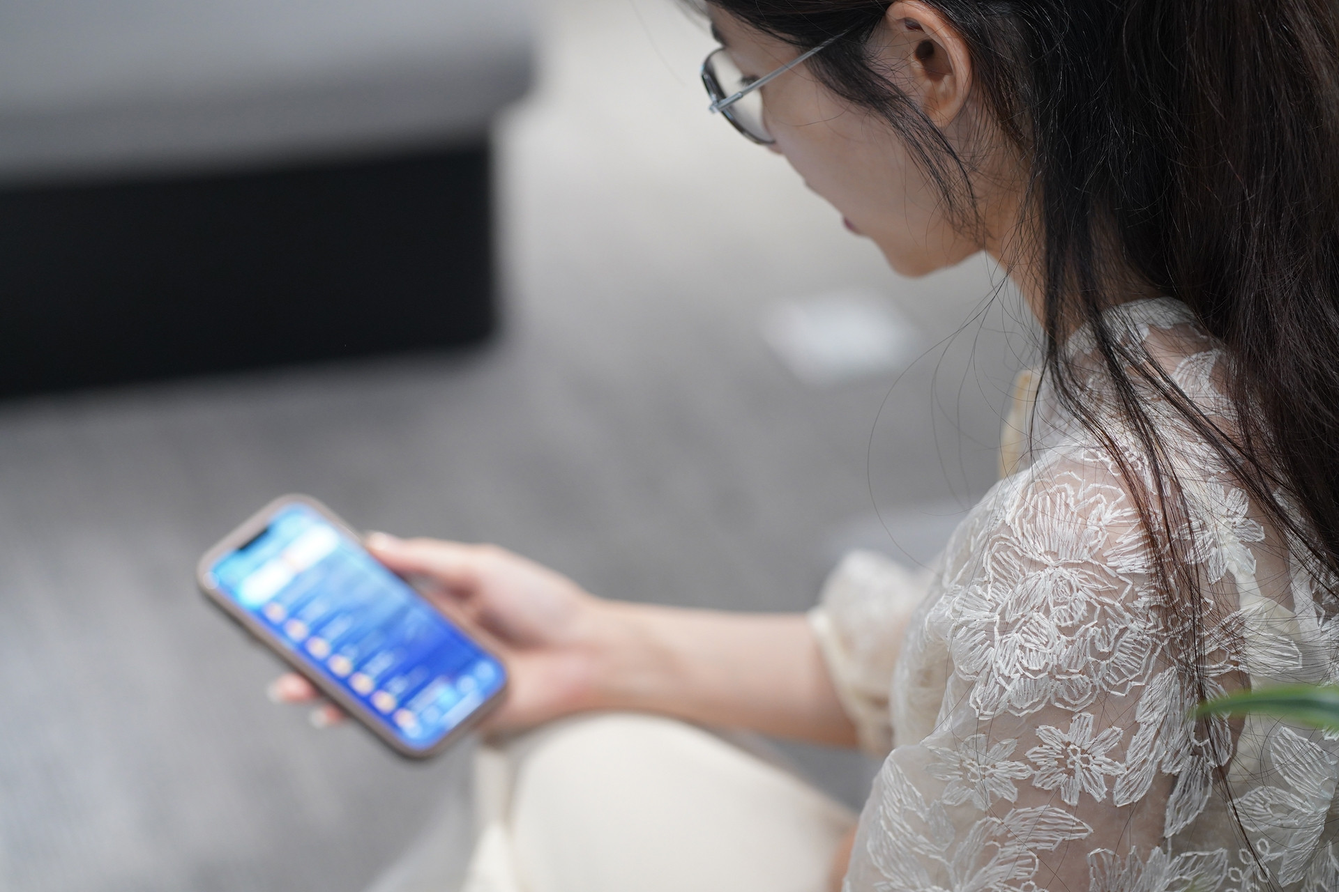 Nhiều phụ huynh vô tư chia sẻ trên mạng thông tin bí mật riêng tư của trẻ