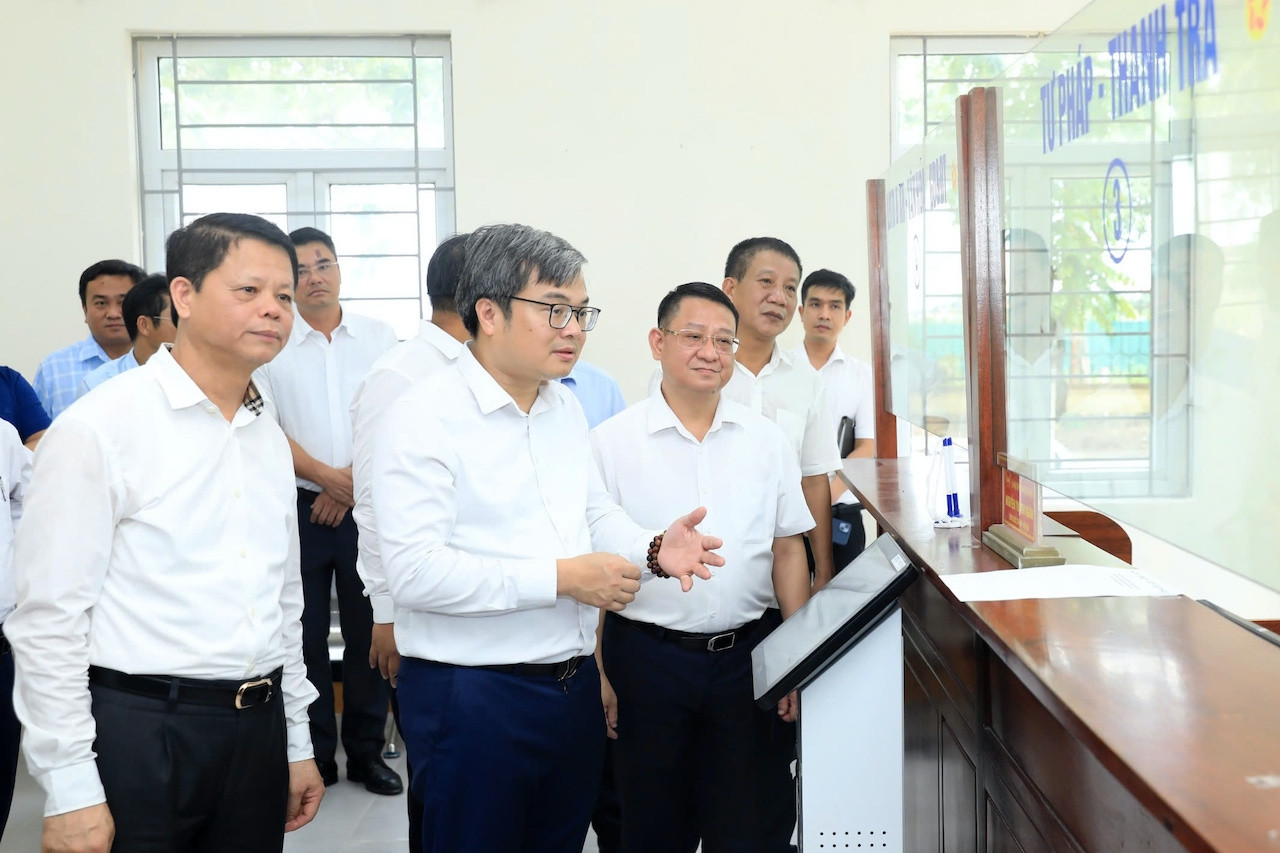 Hà Nội: Sẽ đến tận nhà hỗ trợ người già làm thủ tục hành chính