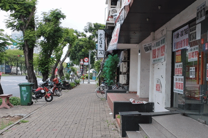 Nhiều mặt bằng ở phố 'nhà giàu' Phú Mỹ Hưng đóng cửa, chi chít bảng cho thuê