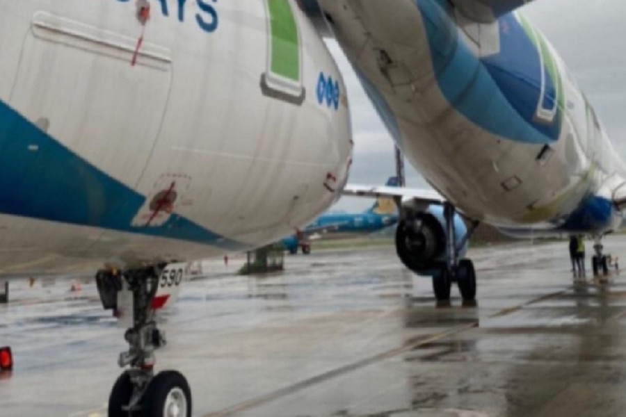 2 máy bay va chạm ở sân bay Nội Bài do lái xe và thợ kéo kỹ thuật mắc lỗi