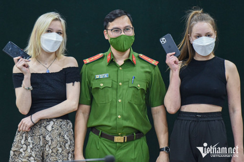 2 nữ du khách Nga bị mất điện thoại: 'Tôi bất ngờ về tốc độ xử lý của Công an Hà Nội'