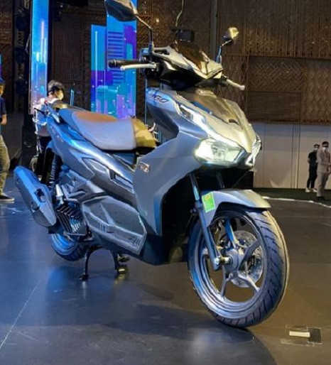 Yamaha NVX 155 mới chốt giá 53 triệu đồng cạnh tranh Honda Air Blade 150