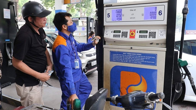 Thứ trưởng Công Thương lý giải vì sao doanh nghiệp xăng dầu càng bán càng lỗ