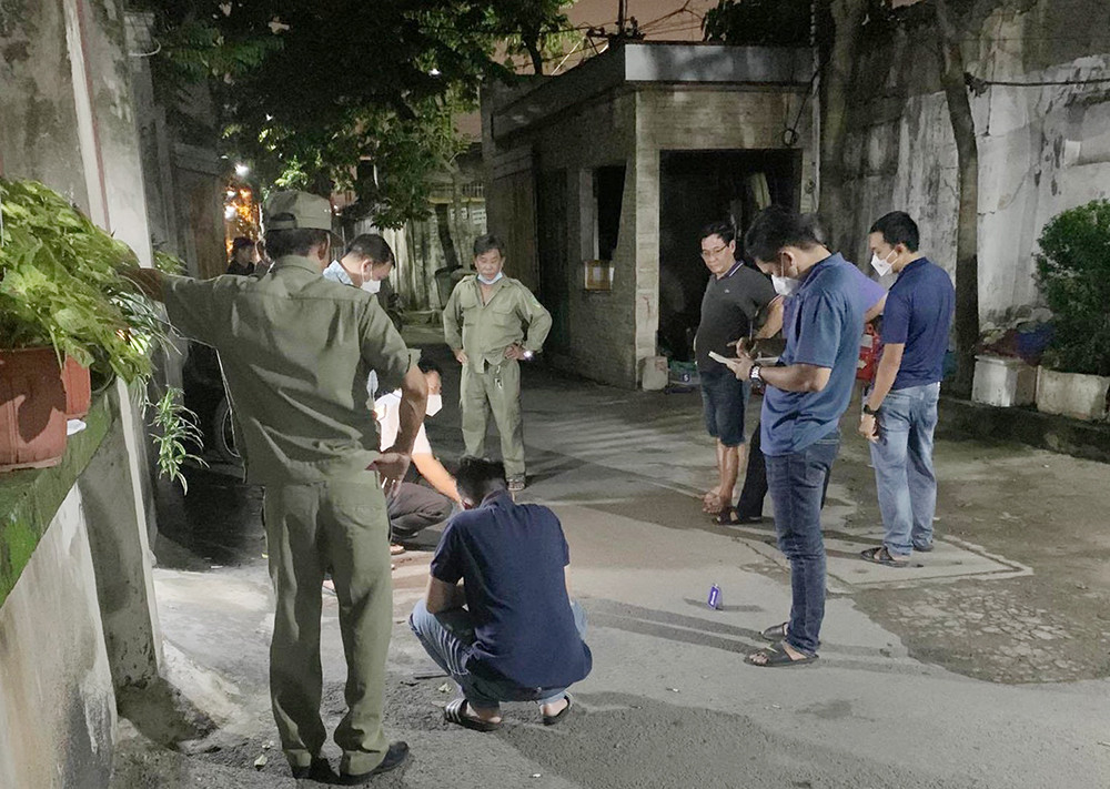 Lời khai của nghi can đâm chết hàng xóm rồi đến công an đầu thú ở TP.HCM