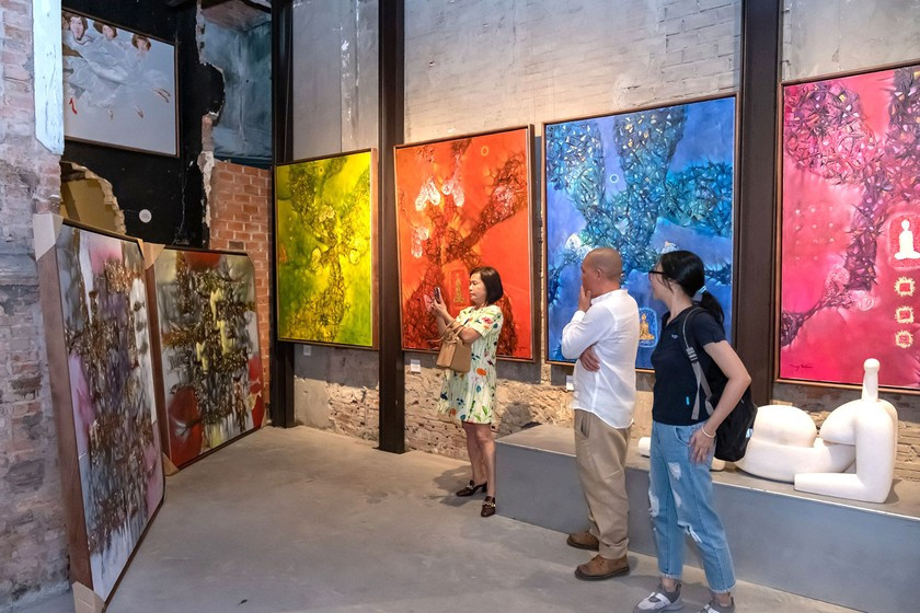 Collectors buy more Vietnamese paintings costing millions of dollars at international auctions ảnh 1