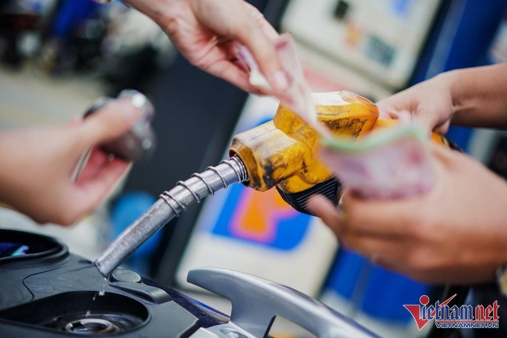Mẹo đổ xăng tiết kiệm nhất được cánh tài xế 