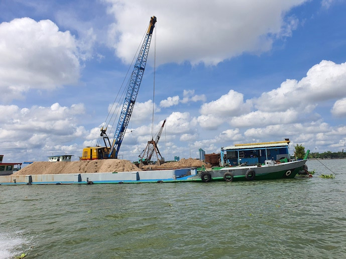 Mekong Delta faces shortages of construction sand