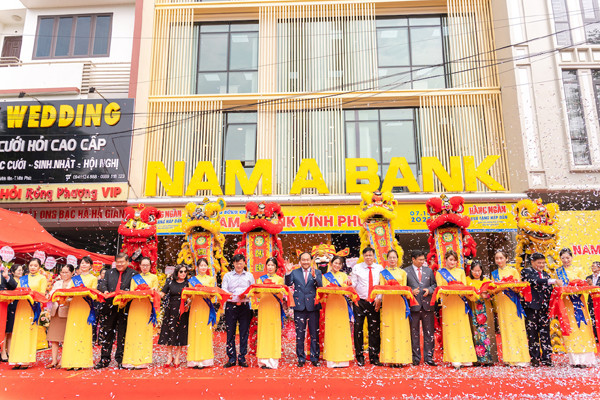 Nam A Bank mở rộng mạng lưới tại miền Bắc và miền Trung