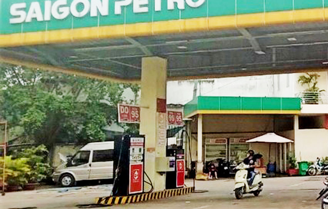 Supply shortfalls force 54 gas stations to close in HCM City