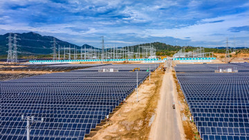 Deputy Prime Minister tells MOIT to handle Trung Nam solar power project