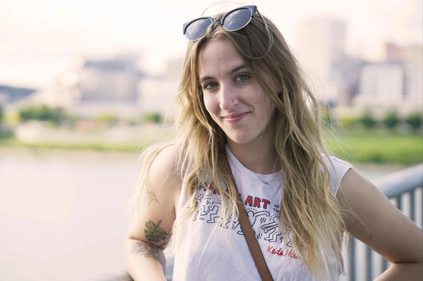 Cô gái 22 tuổi chỉ làm việc 3 ngày mỗi tuần, kiếm 32.000 USD/năm