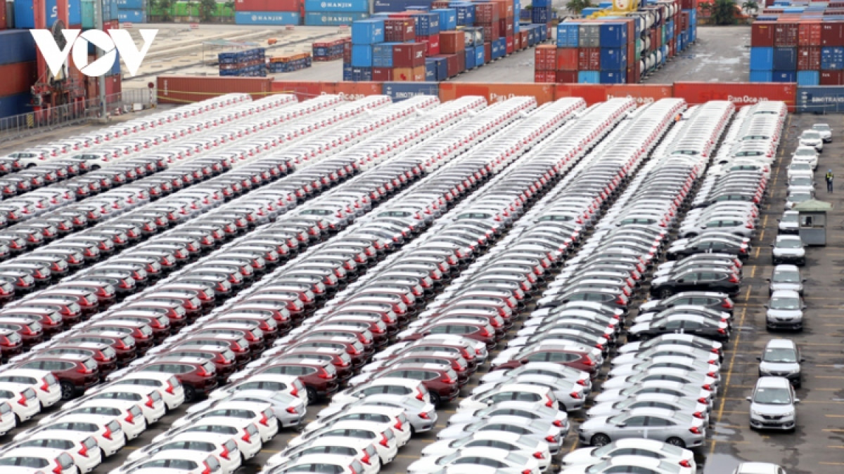 indonesia rises to become largest supplier of cars to vietnam picture 1