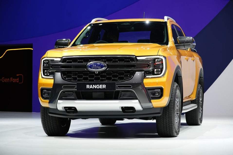 Xe bán tải tháng 9: Ford Ranger trở lại, đè bẹp doanh số các đối thủ