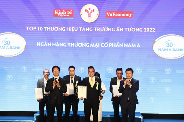 Nam A Bank vào top 10 thương hiệu tăng trưởng ấn tượng 2022