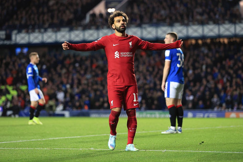 Salah 'nổ' hat-trick trong 7 phút, Liverpool tự tin đấu Man City