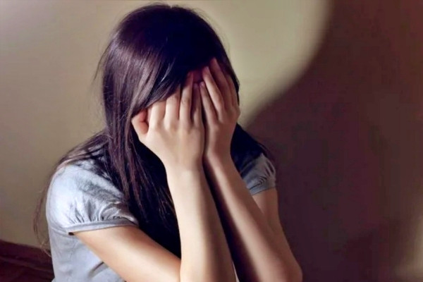 Ngoại tình với đàn ông có vợ, người phụ nữ choáng váng khi nghe đoạn ghi âm