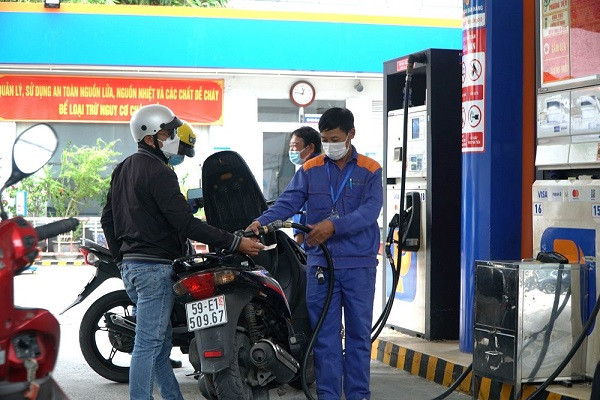 Petrolimex Sài Gòn: Không cửa hàng nào thiếu xăng dầu, đổ bao nhiêu cũng được