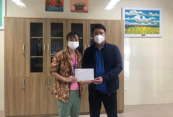 Bạn đọc hỗ trợ em Nguyễn Thị Huyền Trang mắc bệnh ung thư xương