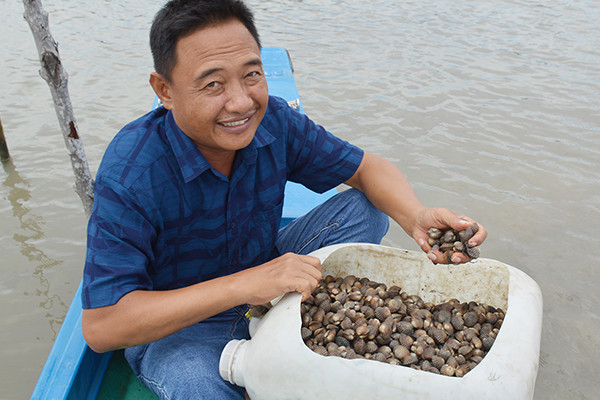 'Báu vật' dưới ao giúp tỷ phú miền Tây thu lãi khủng