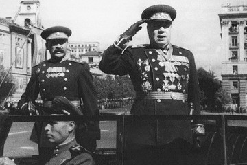 Tài cầm quân của nguyên soái Liên Xô có công giải phóng Nam Tư