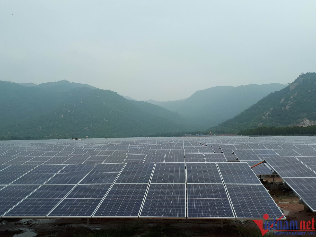2.300MW điện mặt trời: Bộ Công Thương kiến nghị tiếp tục dù Thanh tra Chính phủ băn khoăn