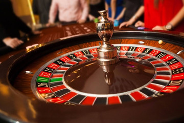 Ministry proposes allowing Vietnamese to enter casinos until end of 2024