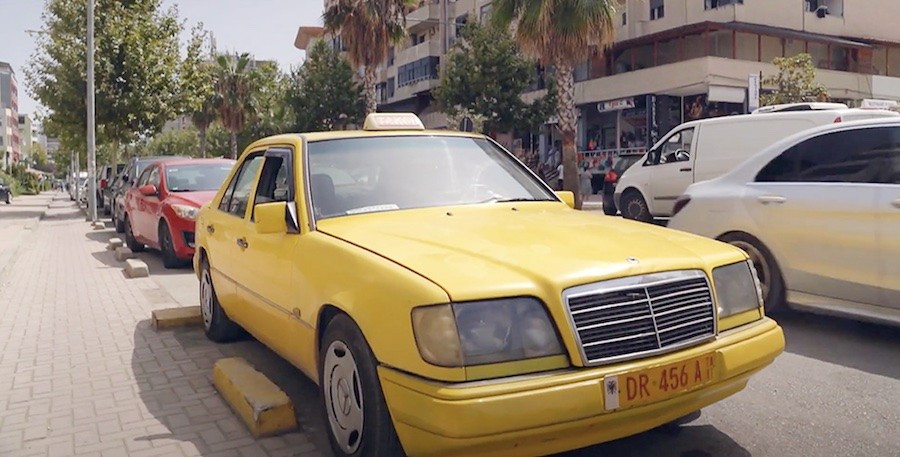 15 năm làm xe taxi, đi 1,5 triệu km, xế cổ Mercedes mới chỉ sửa chữa 1 lần