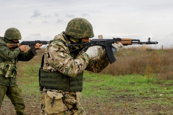 Xả súng tại khu huấn luyện quân sự Nga, Ukraine vẫn kiểm soát thị trấn Bakhmut