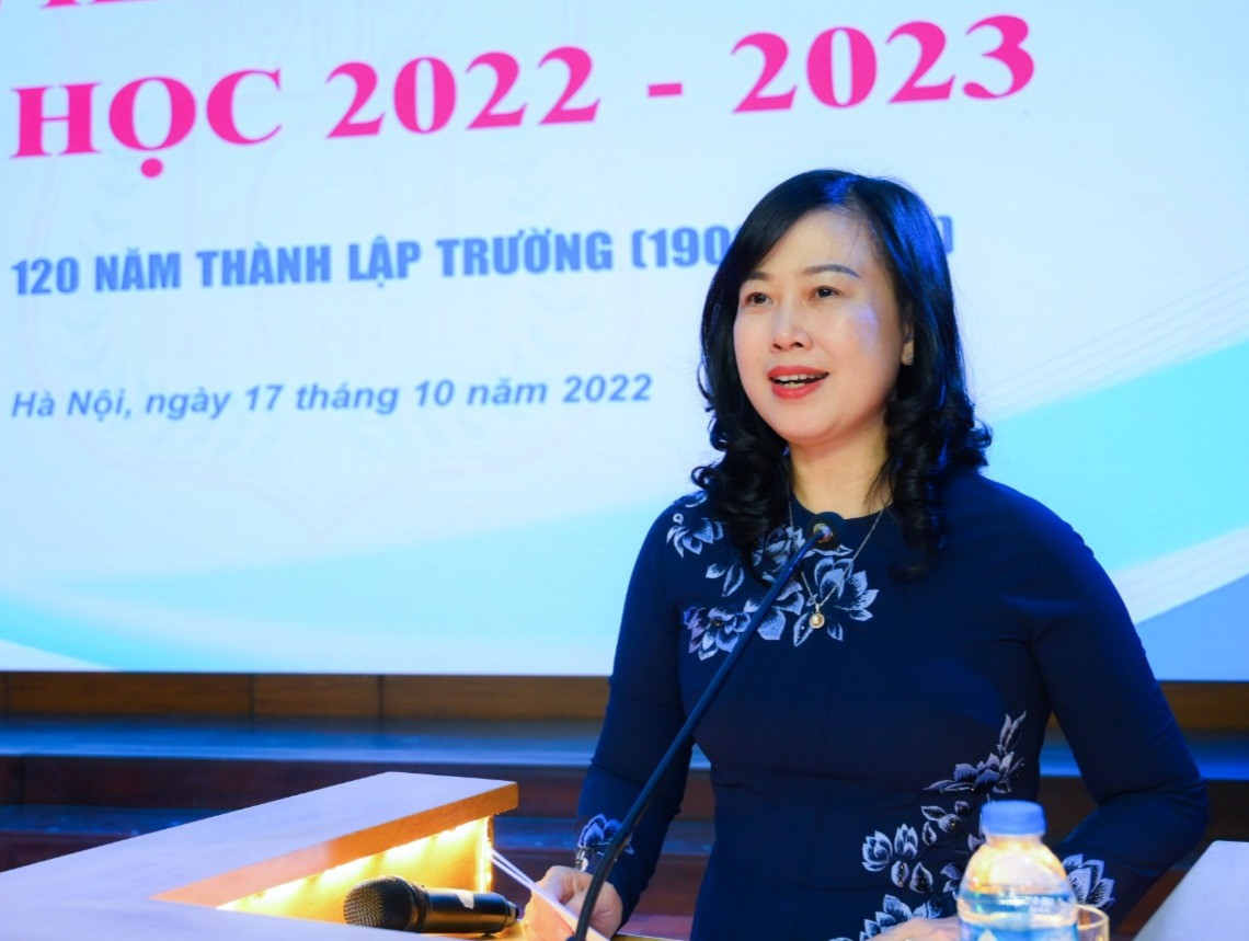 Mong ước của Quyền Bộ trưởng Y tế gửi hơn 1.200 tân sinh viên Đại học Y Hà Nội