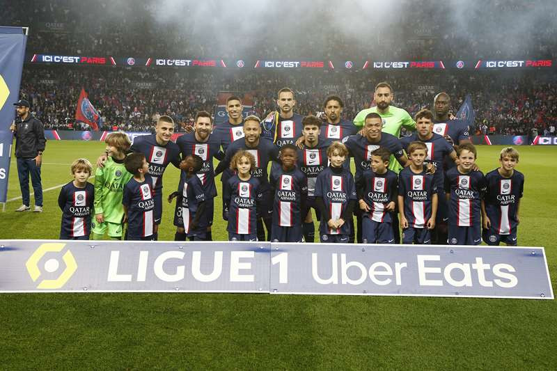 Messi trở lại trong đội hình xuất phát của PSG sau chấn thương