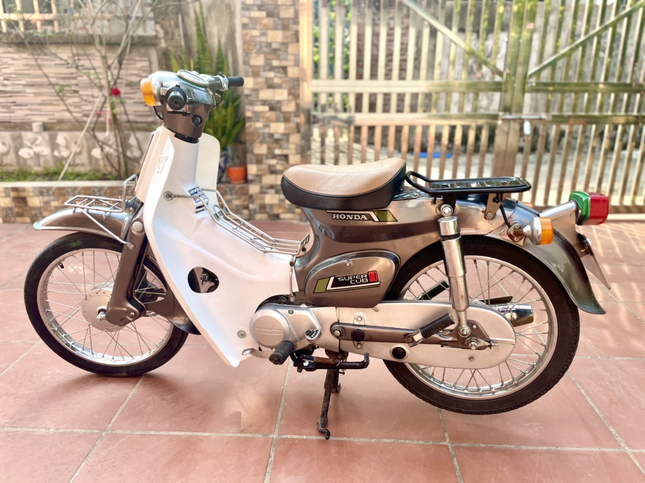 9X Hà Nội sưu tầm Honda Cub 1996 biển ngũ quý 4 hàng hiếm