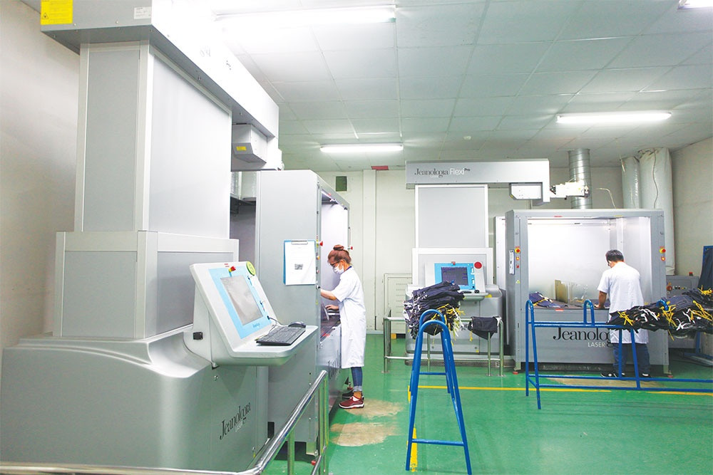 Fostering national digital transformation