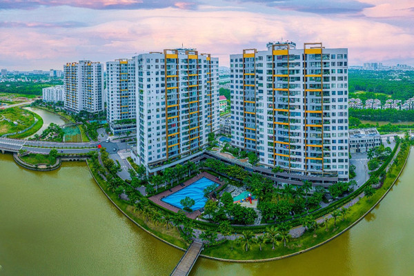 Flora Panorama hút khách mua ở thực