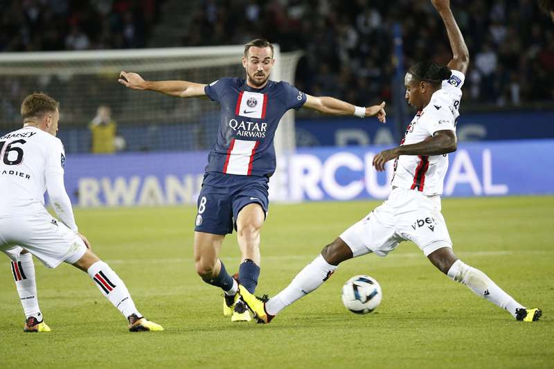 PSG gặp khá nhiều khó khăn trước đội khách