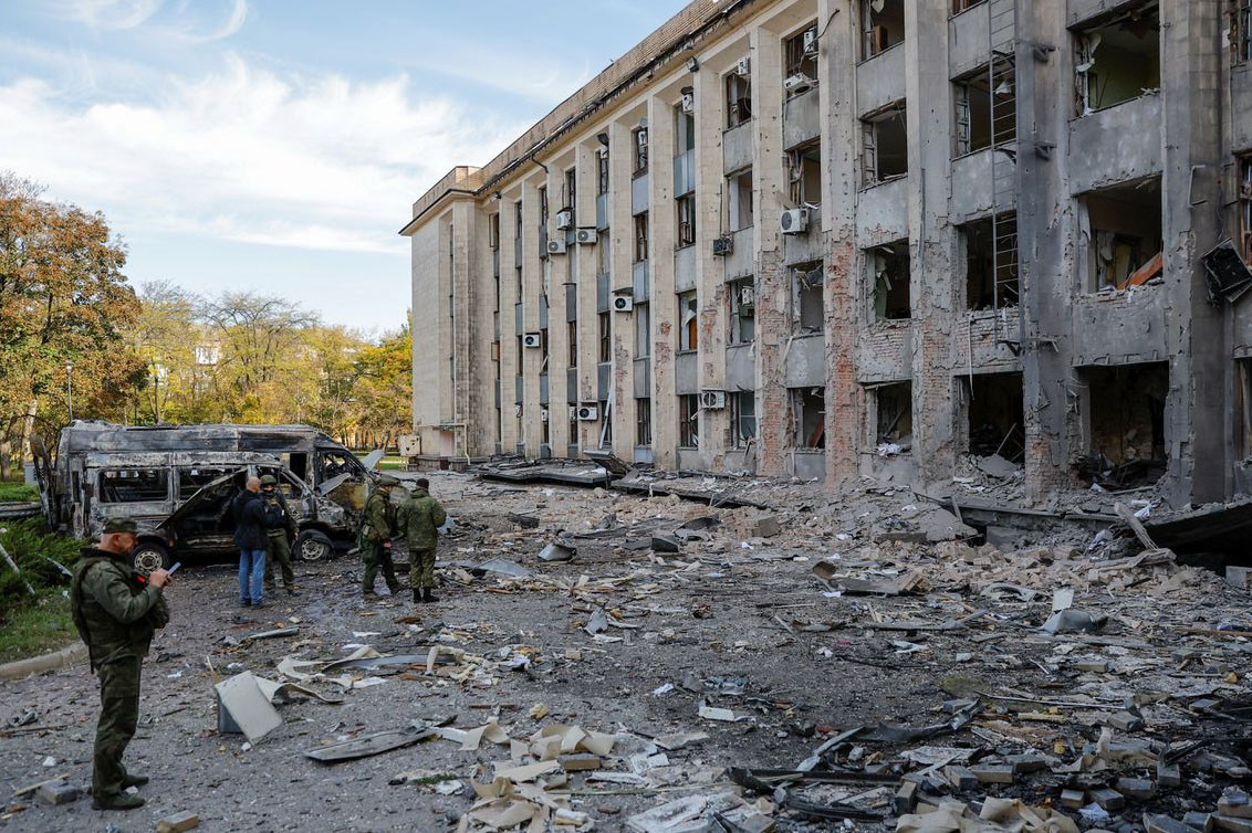 Điều gì xảy ra sau khi Nga thiết quân luật các vùng mới sáp nhập ở Ukraine?