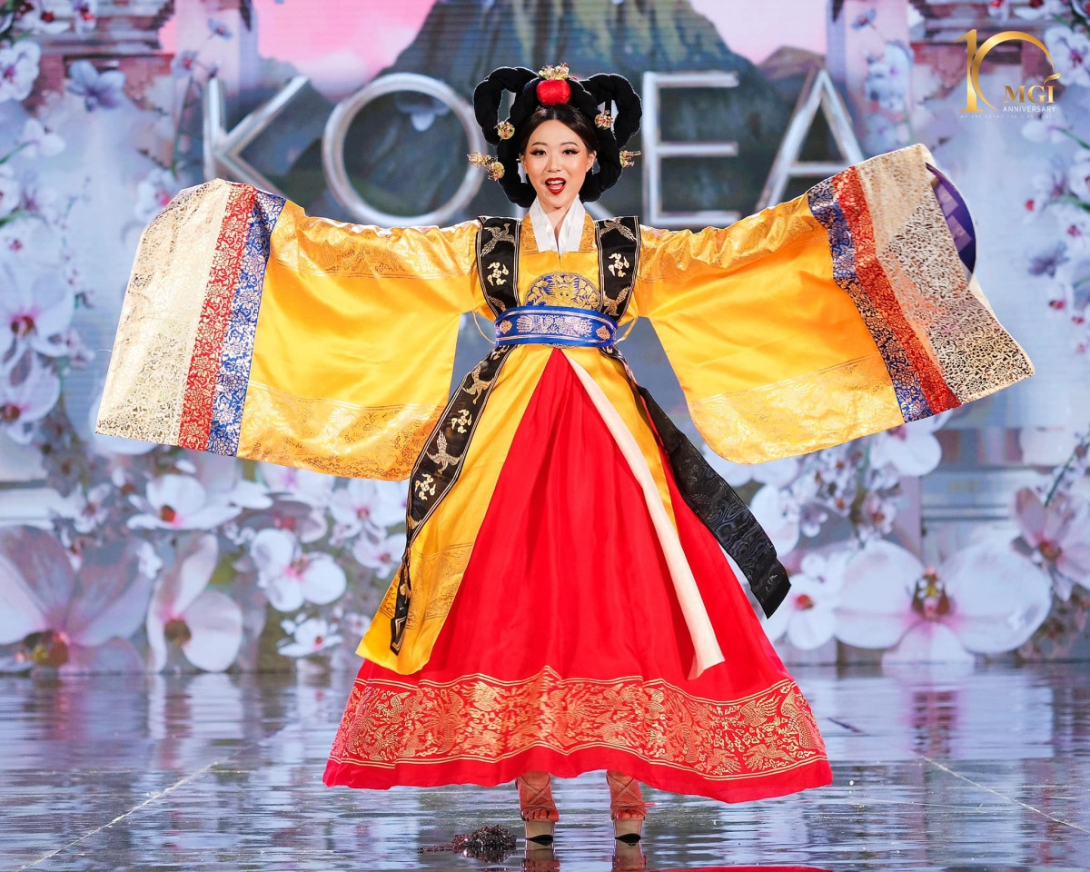 beauties wow in national costume competition at miss grand international 2022 picture 9