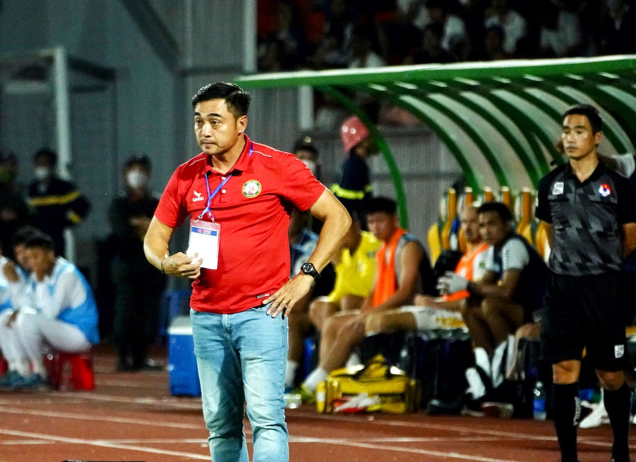 VFF chọn người kế nhiệm ông Park: Vì đâu thầy nội... bị chê?