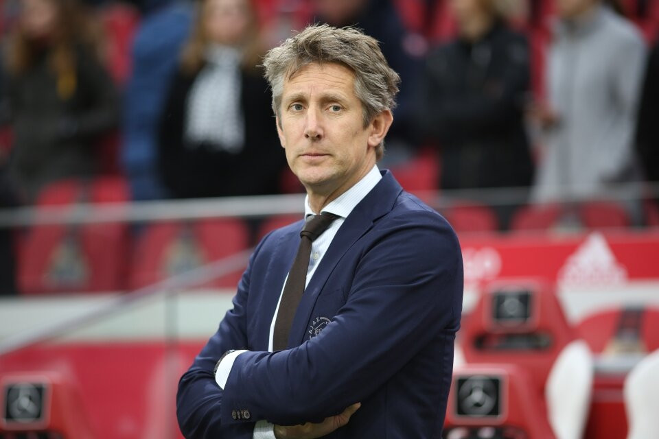 MU mời Van der Sar về làm Giám đốc bóng đá