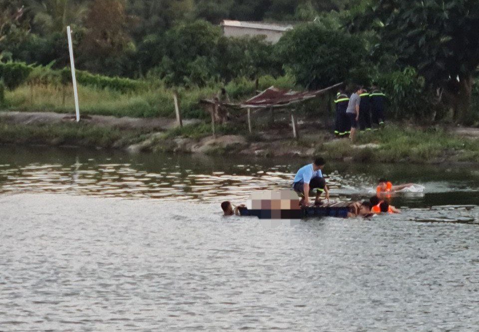 Nghi thách nhau bơi sau khi nhậu, 1 người đuối nước tử vong