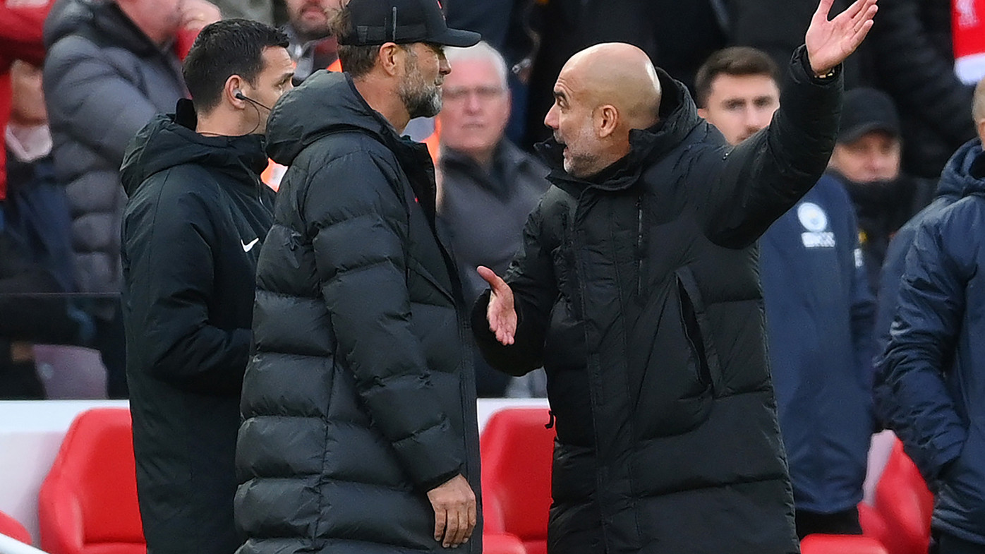 Pep Guardiola lật tẩy chiêu trò của Jurgen Klopp ở Premier League