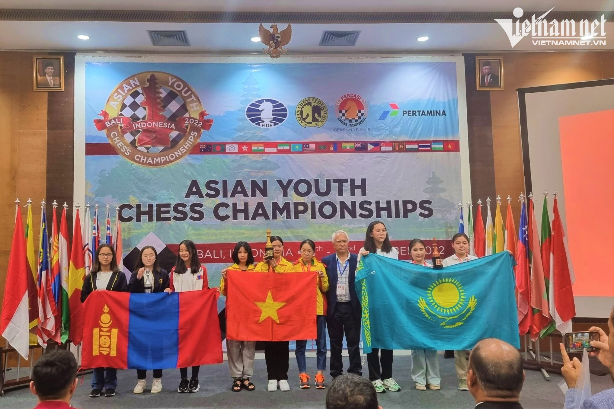 Học sinh Việt Nam giành 14 huy chương Vàng, dẫn đầu giải Cờ vua trẻ Châu Á 2022