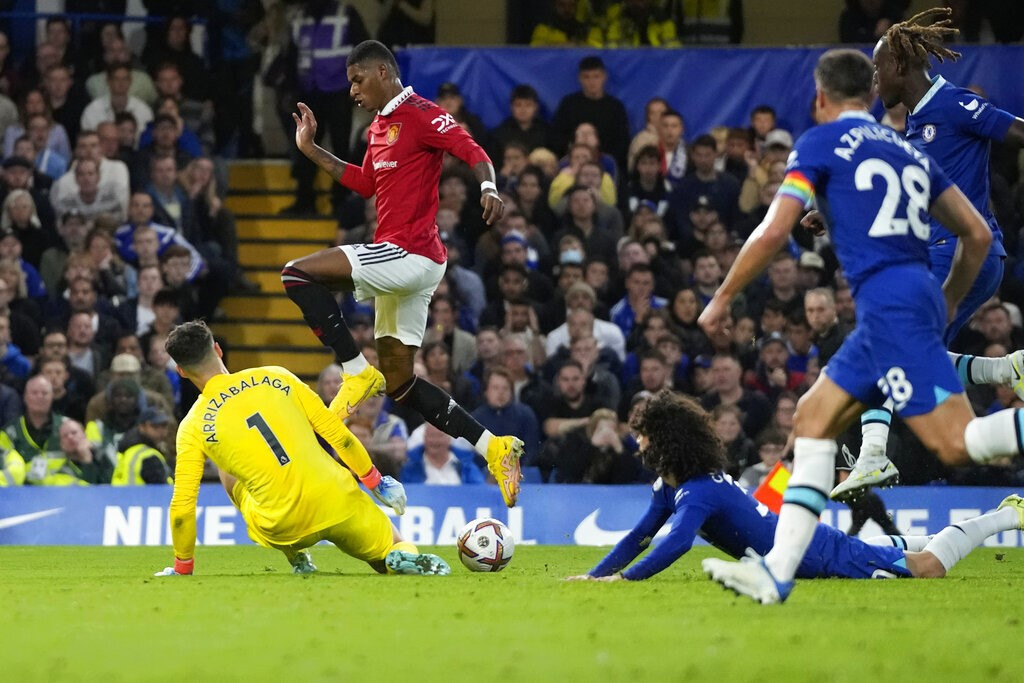 Kết quả bóng đá hôm nay 23/10: MU thoát thua Chelsea, đội của Quang Hải lại thắng