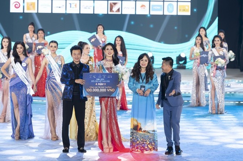 Dinh Nhu Phuong crowned Miss Sea Island Vietnam 2022 ảnh 5