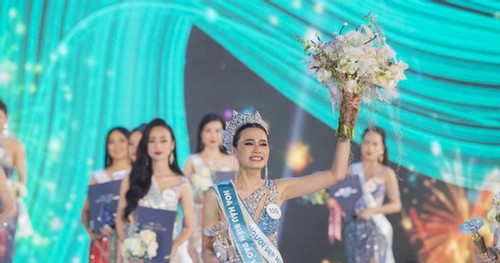 Dinh Nhu Phuong crowned Miss Sea Island Vietnam 2022