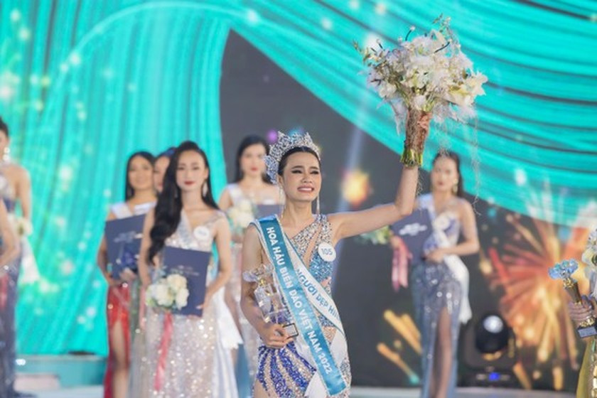 Dinh Nhu Phuong crowned Miss Sea Island Vietnam 2022