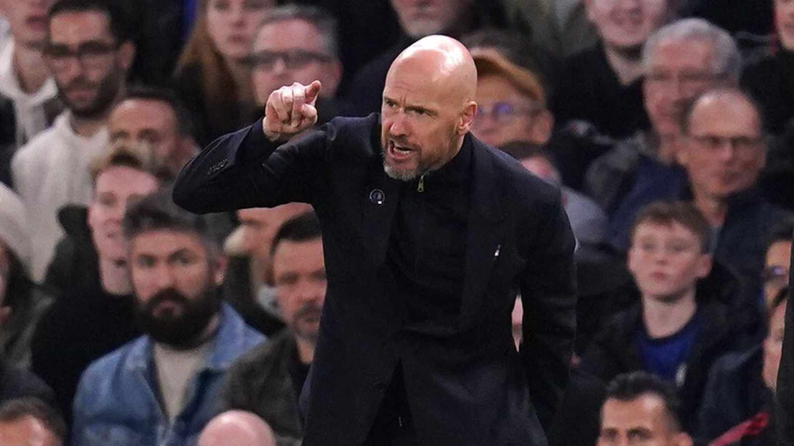 Erik ten Hag: Hàng công MU không vụng thì đã thắng Chelsea