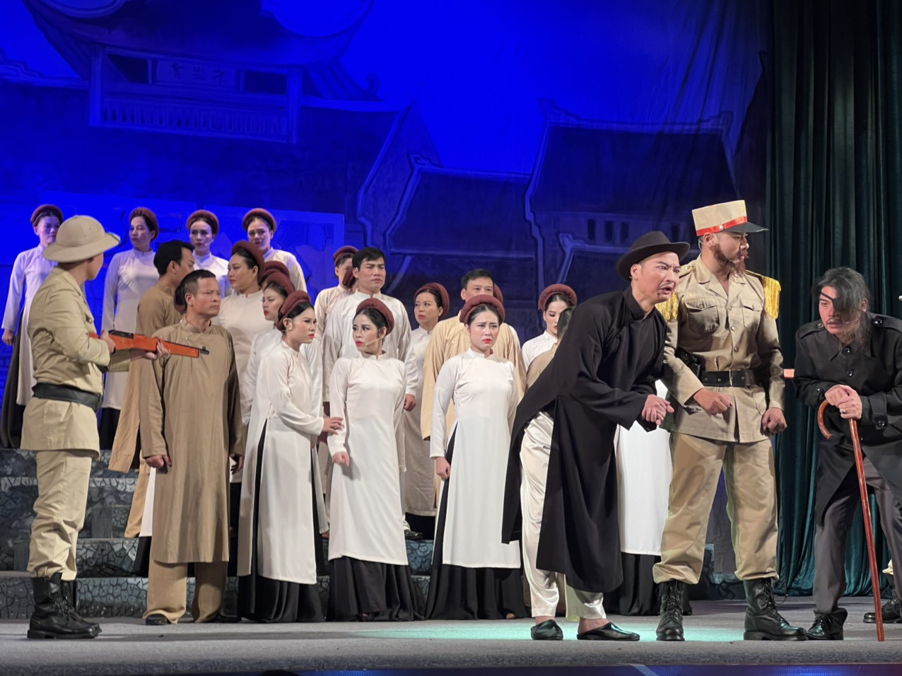 NSND Tự Long đạo diễn vở chèo về cuộc đời Tổng Bí thư Trường Chinh